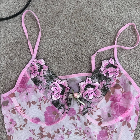 Shein flower slip dress‎ size small - Picture 2 of 5